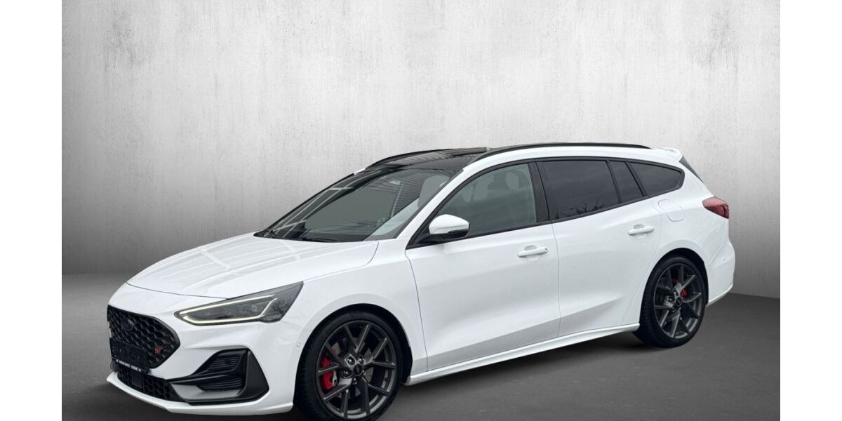 Ford Focus 17.424 km 33.990 &euro; Ludwigsburg 71636