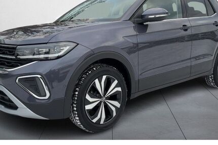 VW T-Cross 1.305 km 31.890 &euro; Dresden 01169