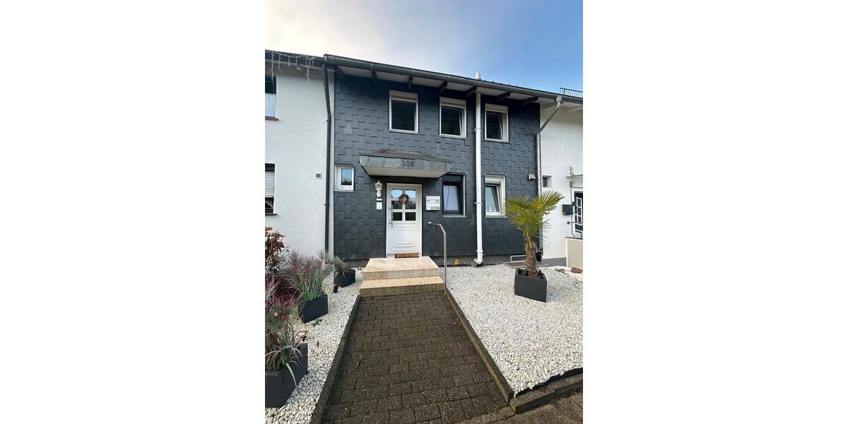 Modernisiertes Familien-Reihenmittelhaus in Essen Schonnebeck 4 zimmer