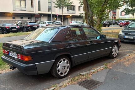 Mercedes-Benz 190 227.000 km 6.800 &euro; Köln 51105