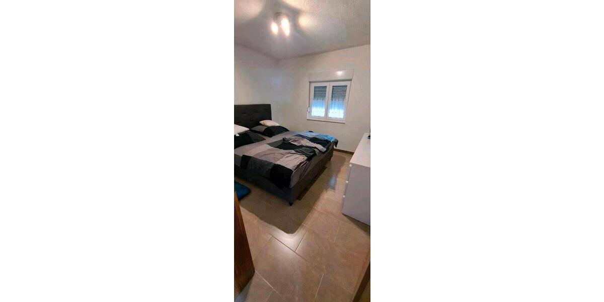 Einfamilienhaus Althengstett - 7 Zimmer, 220 m&sup2;, 399.000&euro; | Angebot:26835611