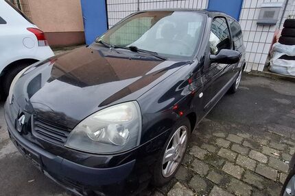 Renault Clio 84.000 km 2.490 &euro; Dortmund 44339