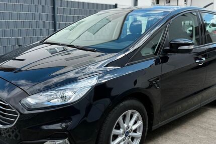 Ford S-Max 203.432 km 15.900 &euro; Fulda 36043