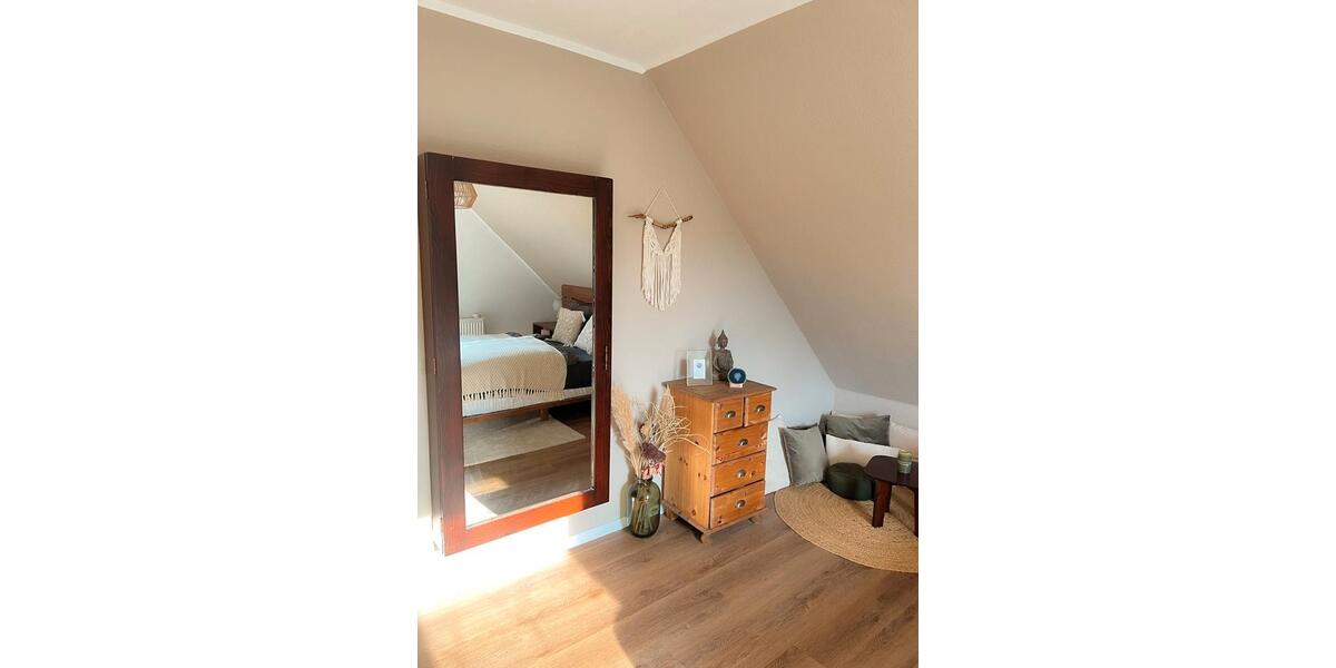 Einfamilienhaus Bad Arolsen - 4 Zimmer, 115 m&sup2;, 1.150&euro; | Angebot:26253884