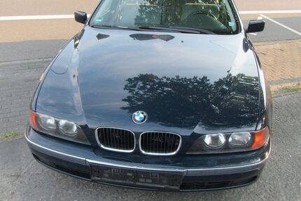 BMW 520 266.500 km 1.300 &euro; Netphen 57250