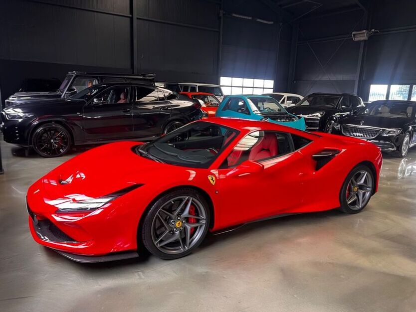 F8