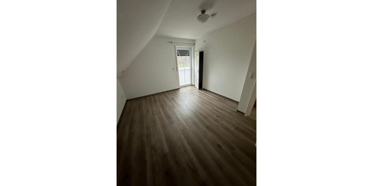 Etagenwohnung Rhauderfehn - 3 Zimmer, 100 m&sup2;, 205.000&euro; | Angebot:26957524