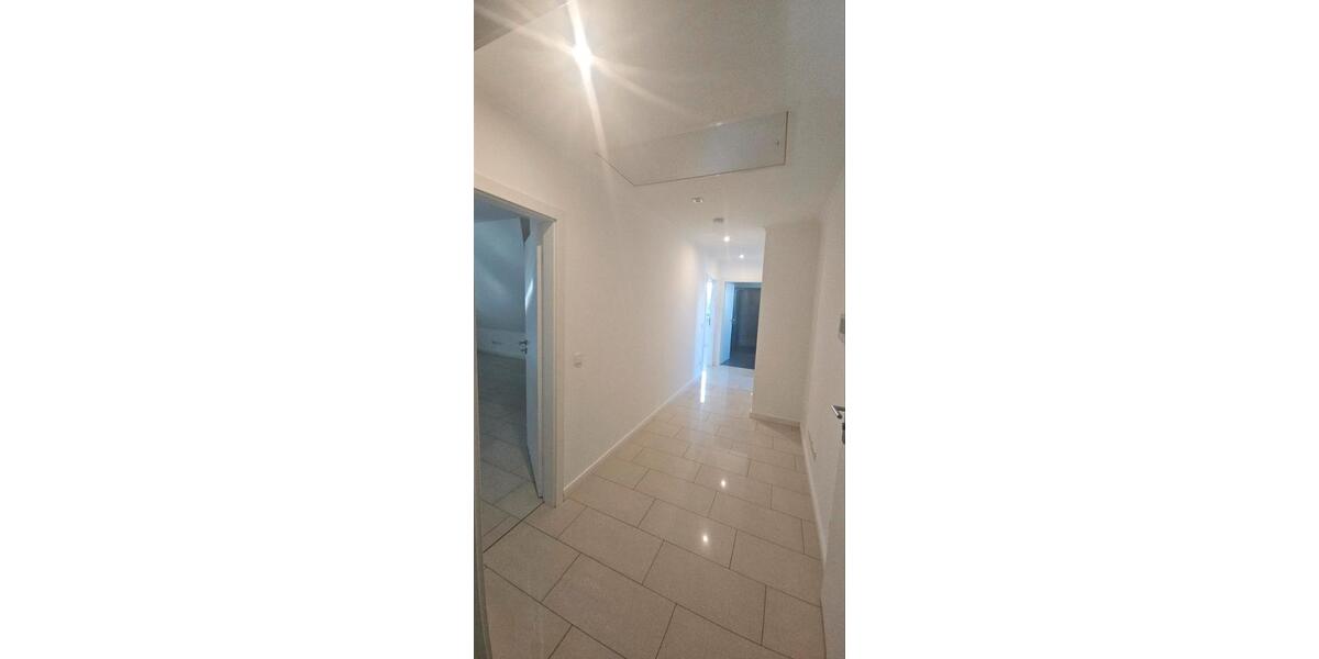 Dachgeschoßwohnung Jüterbog - 4 Zimmer, 84 m&sup2;, 1.399&euro; | Angebot:27623146