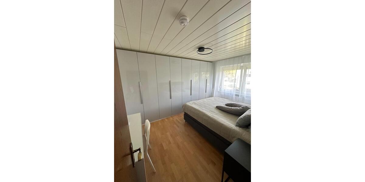 Attraktive 2 Zimmer Wohnung MöbliertTeilmöbiliert 2 zimmer