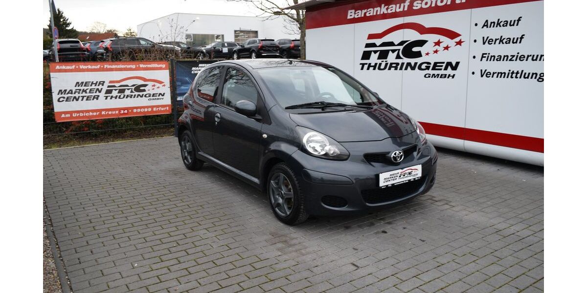 Toyota Aygo (X) 90.000 km 2.990 &euro; Erfurt 99099