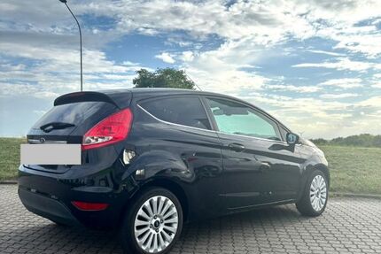 Ford Fiesta 154.000 km 2.800 &euro; Rochlitz 09306