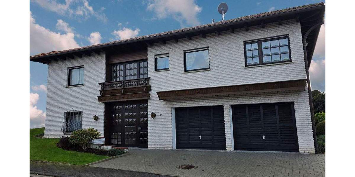 GROSSZÜGIGES EINFAMILIENHAUS MIT INTEGRIERTER EINLIEGERWOHNUNG Büdingen Vonhausen PROVISIONSFREI !! 7 zimmer