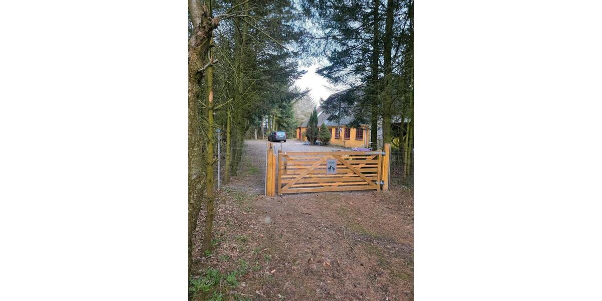 Einfamilienhaus Süderlügum - 7 Zimmer, 200 m&sup2;, 92.000&euro; | Angebot:26537532