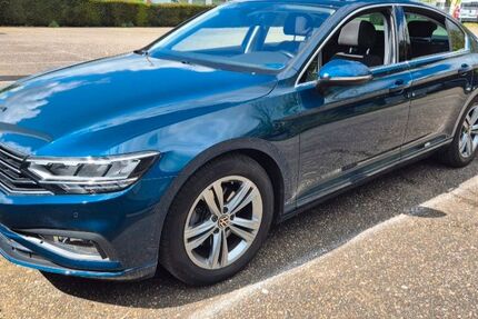 VW Passat 141.500 km 19.000 &euro; Wesel 46483