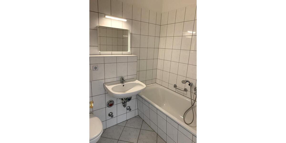 Moderne 2-Zimmer Wohnung im 2.OG mit EBK & Balkon - Etagenwohnung Mittweida | Angebot:27329901