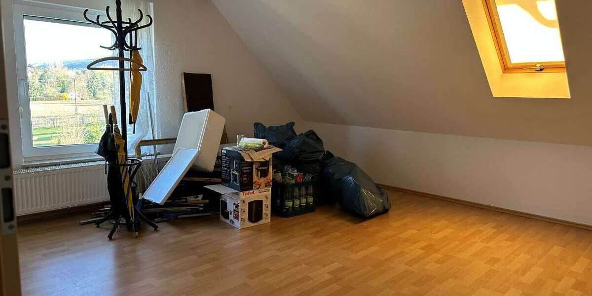 geräumiges 1-2 Familienhaus mit großem Garten und super Wohnlage - Einfamilienhaus Saalfeld/Saale Saale | Angebot:26384576