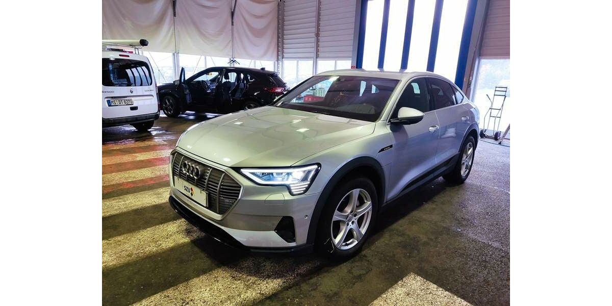 Audi e-tron 77.100 km 26.990 &euro; Montabaur 56410