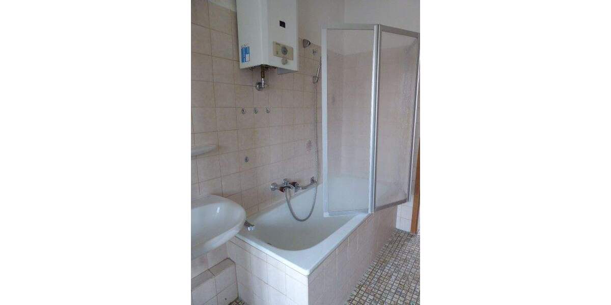 Etagenwohnung Pforzheim Dillweißenstein - 2 Zimmer, 55 m&sup2;, 470&euro; | Angebot:25473946