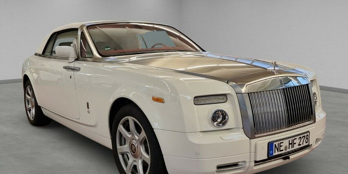 Rolls Royce Phantom Drophead Bespoke Spezial 21.800 km 195.000 € HAAN 42781