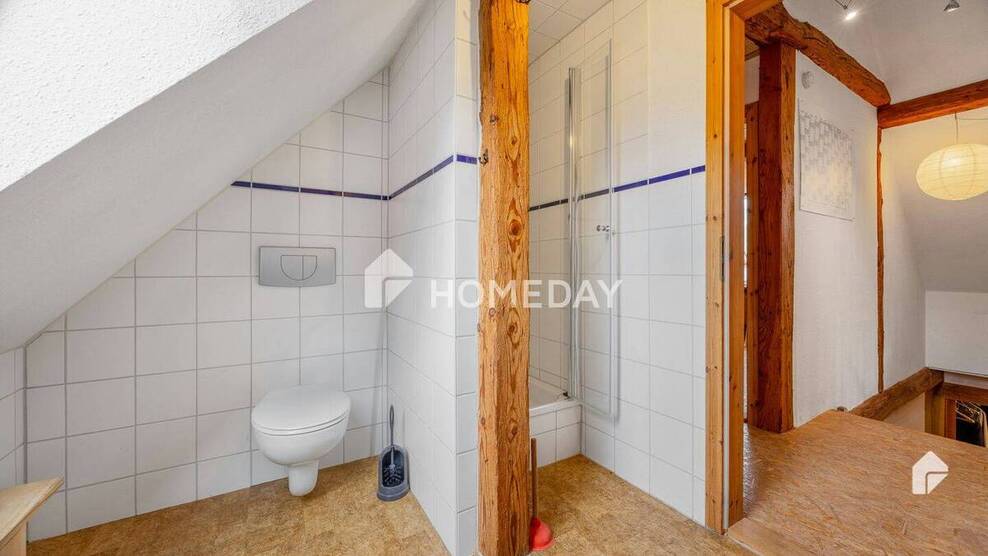 Einzigartiges Bauernhaus in ruhiger Lage - mit großem Grundstück, Scheune und Nebengebäuden 5 zimmer