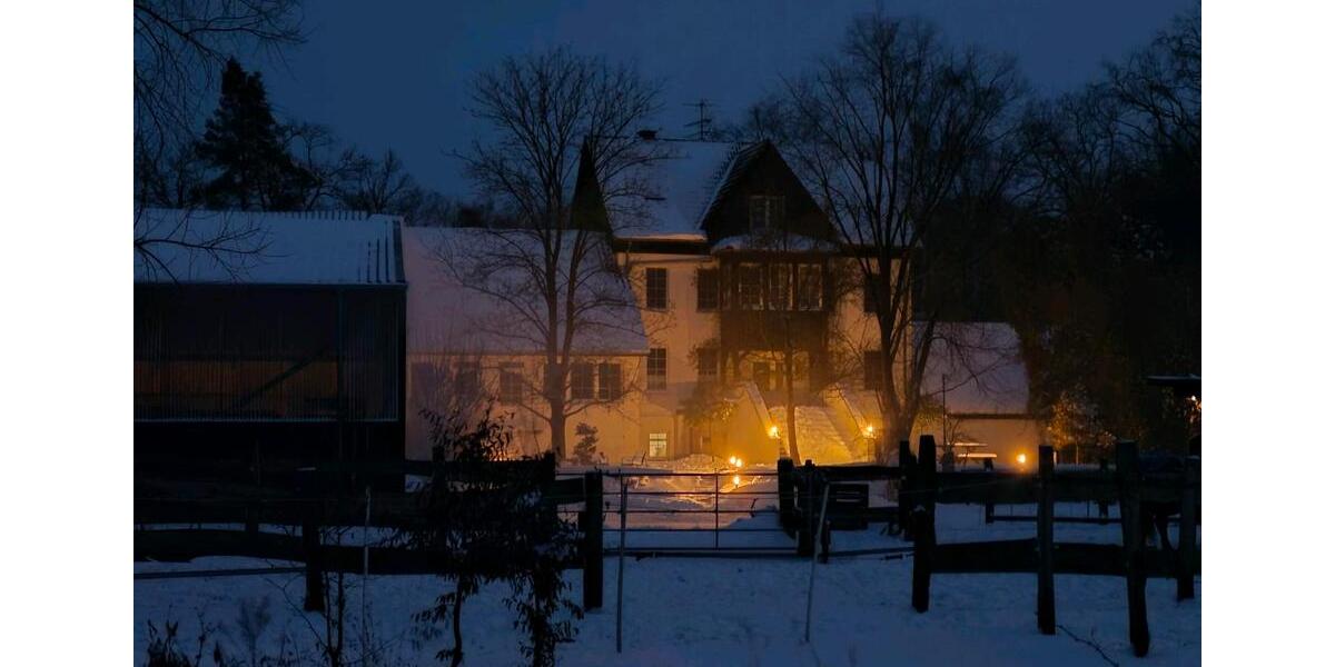 Helle Büroräume Praxis Atelier Hobby Raum zu vermieten zimmer