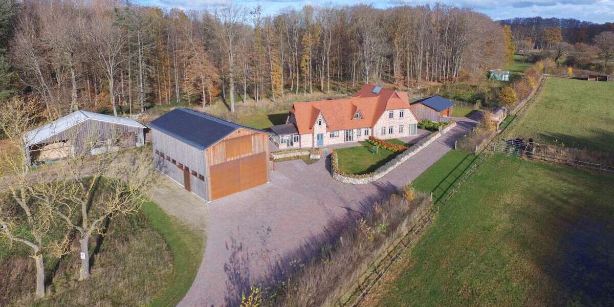 Haus zum Mieten in Rabenkirchen-Faulück 2.500 € 144.38 m² 5 zimmer