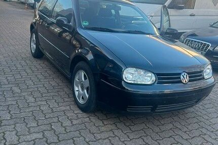 VW Golf 208.000 km 2.799 &euro; Seesen 38723