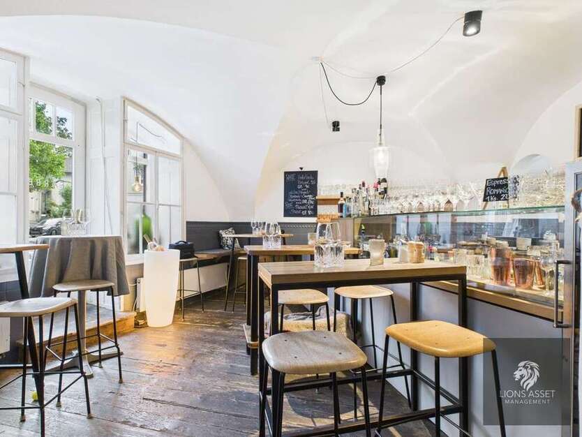 Einzelhandel in Rosenheim 3.100 € 300 m²