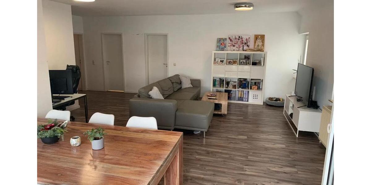 Dachgeschoßwohnung Hochheim am Main - 2 Zimmer, 75 m&sup2;, 309.000&euro; | Angebot:26096914