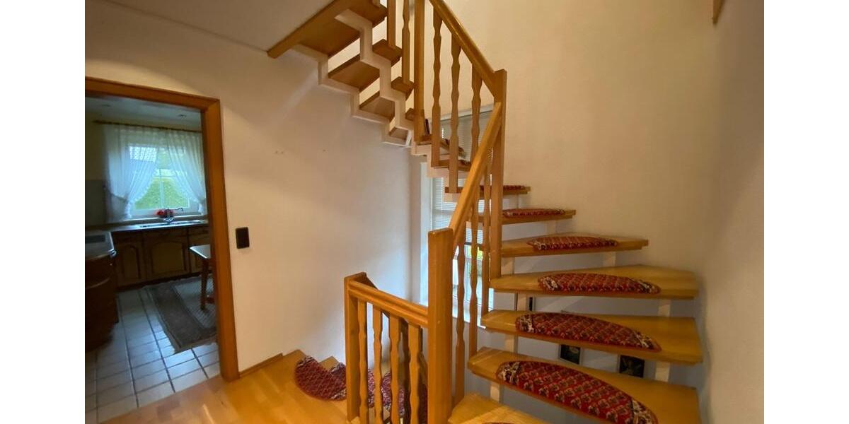 Einfamilienhaus Korbach - 4 Zimmer, 156 m&sup2;, 1.550&euro; | Angebot:25901038
