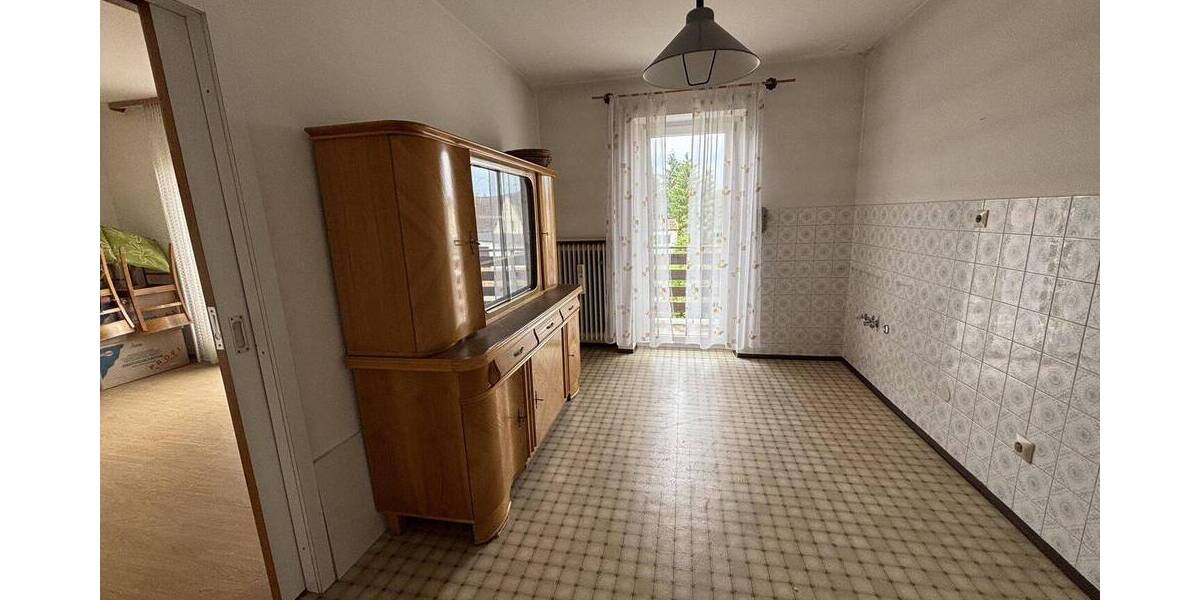 Mehrfamilienhaus, Wohnhaus Pfreimd - 7 Zimmer, 200 m&sup2;, 398.000&euro; | Angebot:25731600