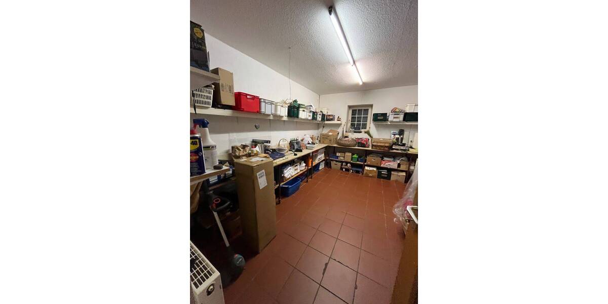 Gewerbeobjekt Zetel-Neuenburg Neuenburg - 5 Zimmer, 990&euro; | Angebot:26796357