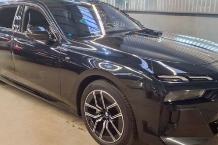 BMW 740 24.091 km 91.775 &euro; Hofheim 65719