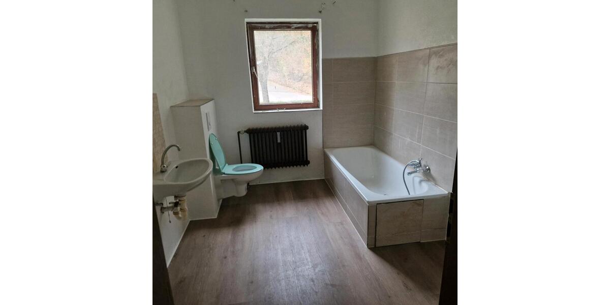 Frisch renovierte 3ZKB Wohnung in Treuchtlingen Möhren zimmer