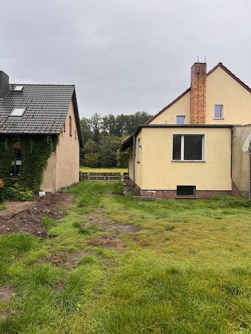 Grosses EFH, 4 Zi., 120 qm, 795 qm Grund, 1.550 € NKM 4 zimmer