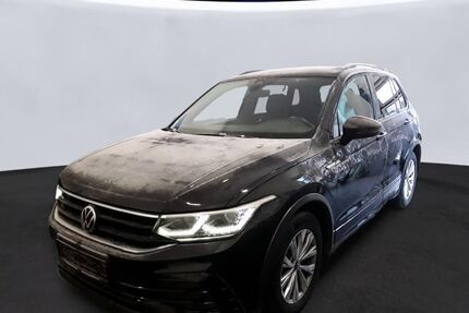 VW Tiguan 202.636 km 21.990 &euro; Braunschweig 38122