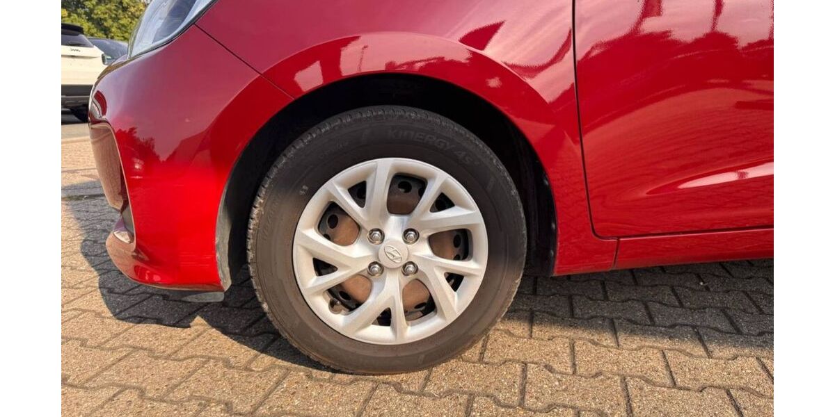Hyundai i10 65.533 km 9.395 &euro; Jülich 52428