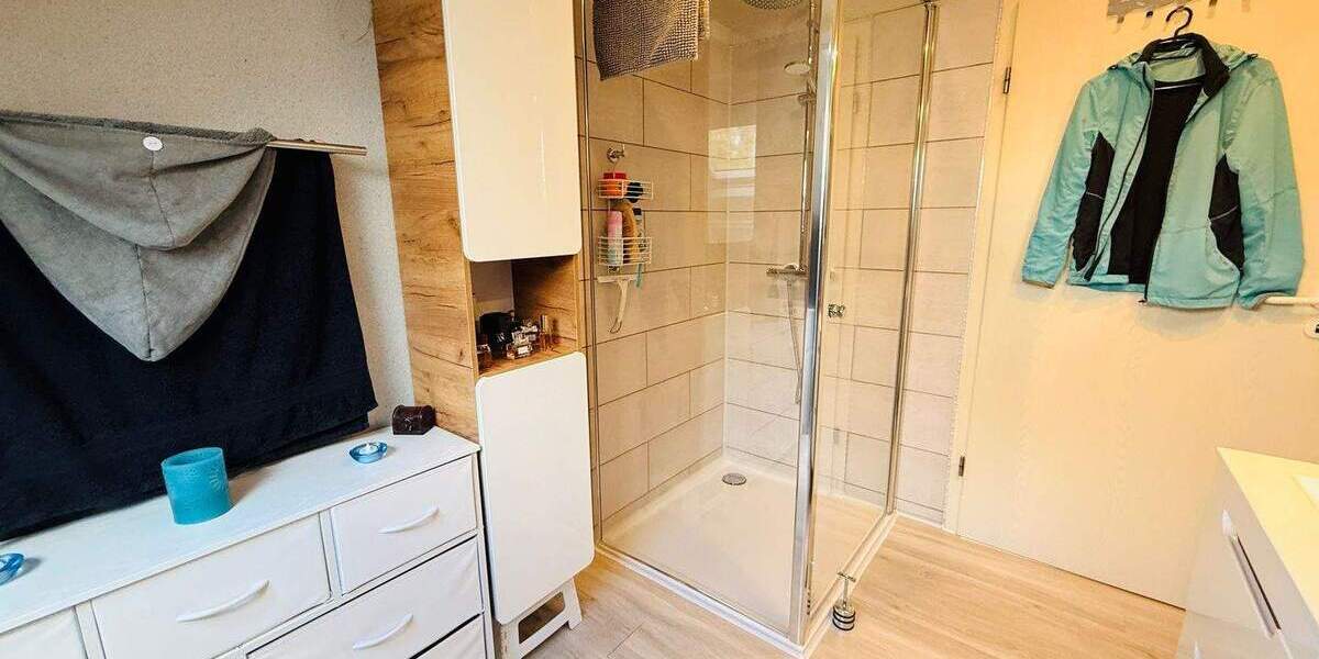 Etagenwohnung Northeim Hillerse - 3 Zimmer, 78 m&sup2;, 180.000&euro; | Angebot:25267891