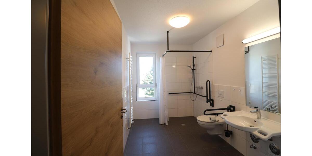 Etagenwohnung Lichtenberg - 2 Zimmer, 86 m&sup2;, 856&euro; | Angebot:26336128