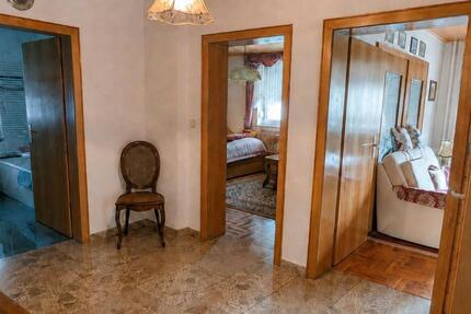 Haus Geisa - 7 Zimmer, 190 m&sup2;, 1.550&euro; | Angebot:27632824