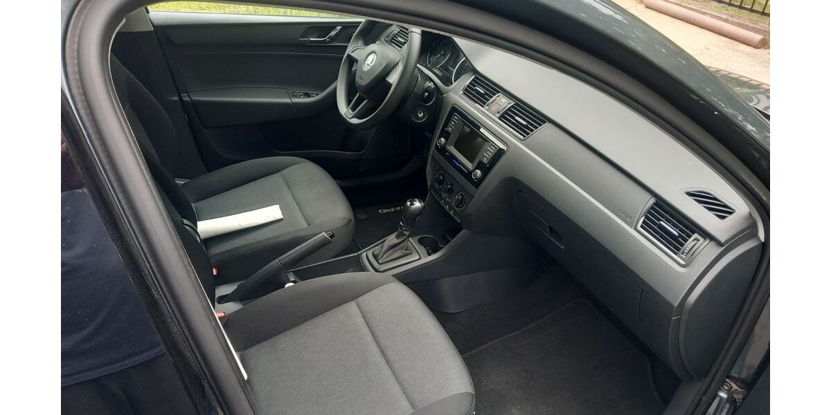 Skoda Rapid 94.000 km 10.200 &euro; Werder (Havel) 14542