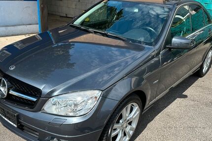 Mercedes-Benz C 250 148.500 km 7.900 &euro; Berlin 12347