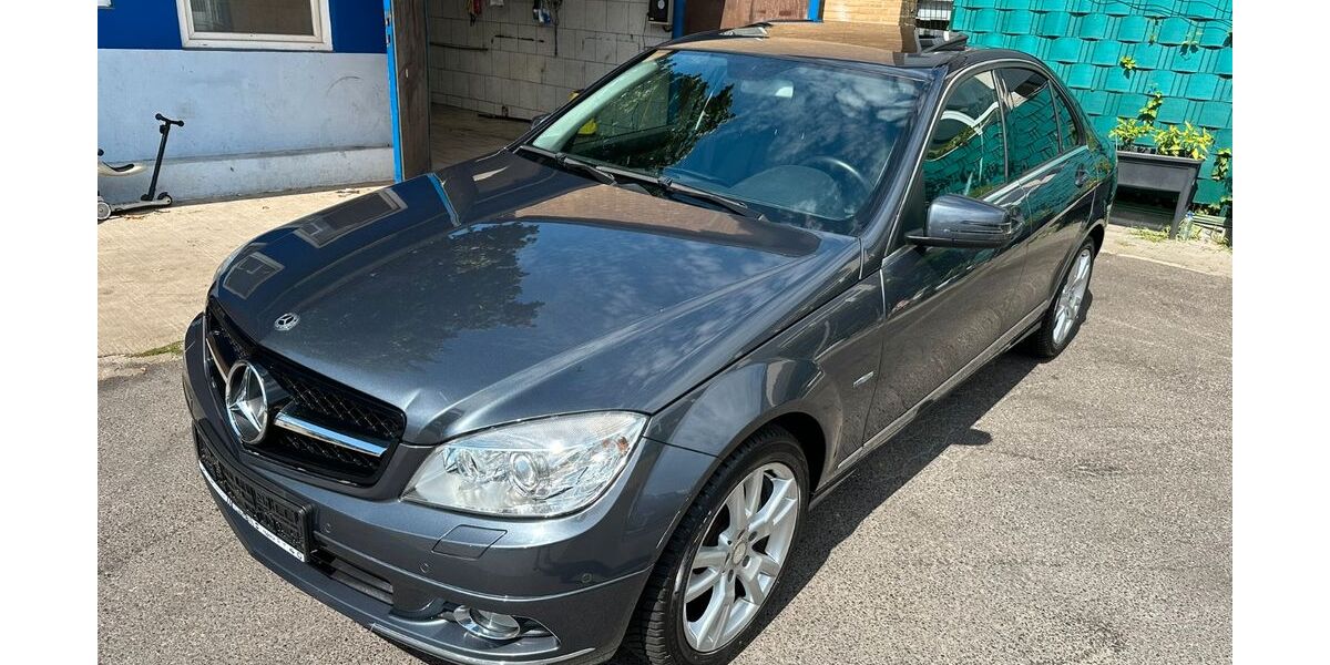 Mercedes-Benz C 250 148.500 km 7.900 &euro; Berlin 12347