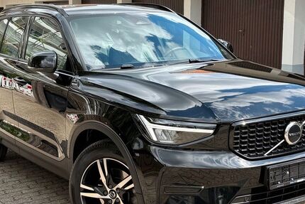 Volvo XC40 130.000 km 24.840 &euro; Düsseldorf 40468