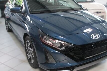 Hyundai i20 15.471 km 17.800 &euro; Hamburg 22525