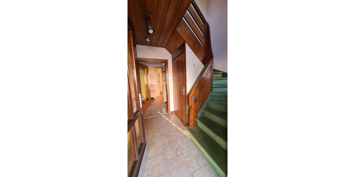 Einfamilienhaus Lage - 1.200&euro; | Angebot:24786244