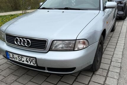 Audi A4 86.500 km 4.900 &euro; Ergolding 84030