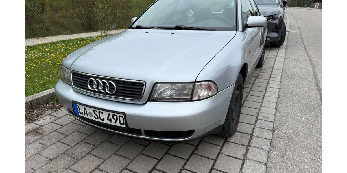 Audi A4 86.500 km 4.900 &euro; Ergolding 84030