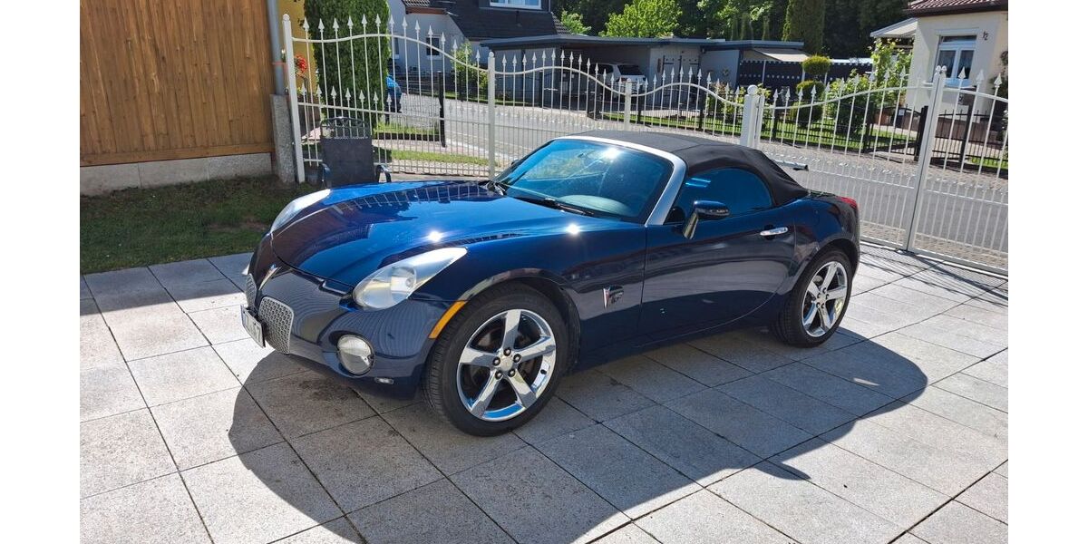 Pontiac Solstice 143.755 km 9.950 &euro; Zeitz 06712