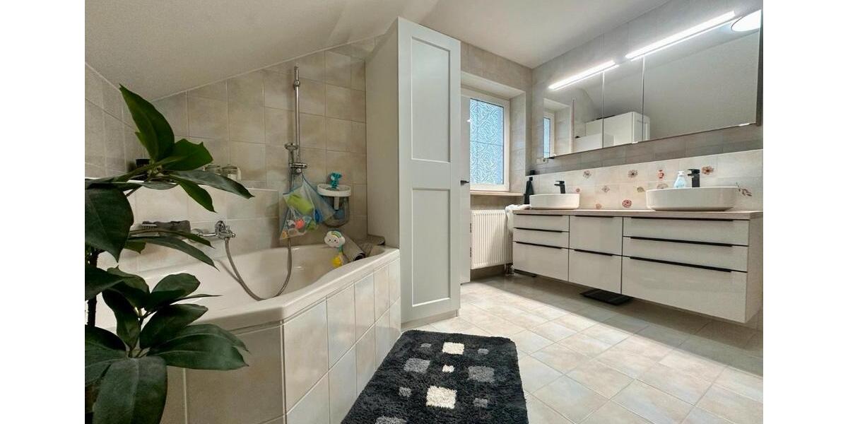 Einfamilienhaus Landau an der Isar - 6 Zimmer, 210 m&sup2;, 559.000&euro; | Angebot:26821715